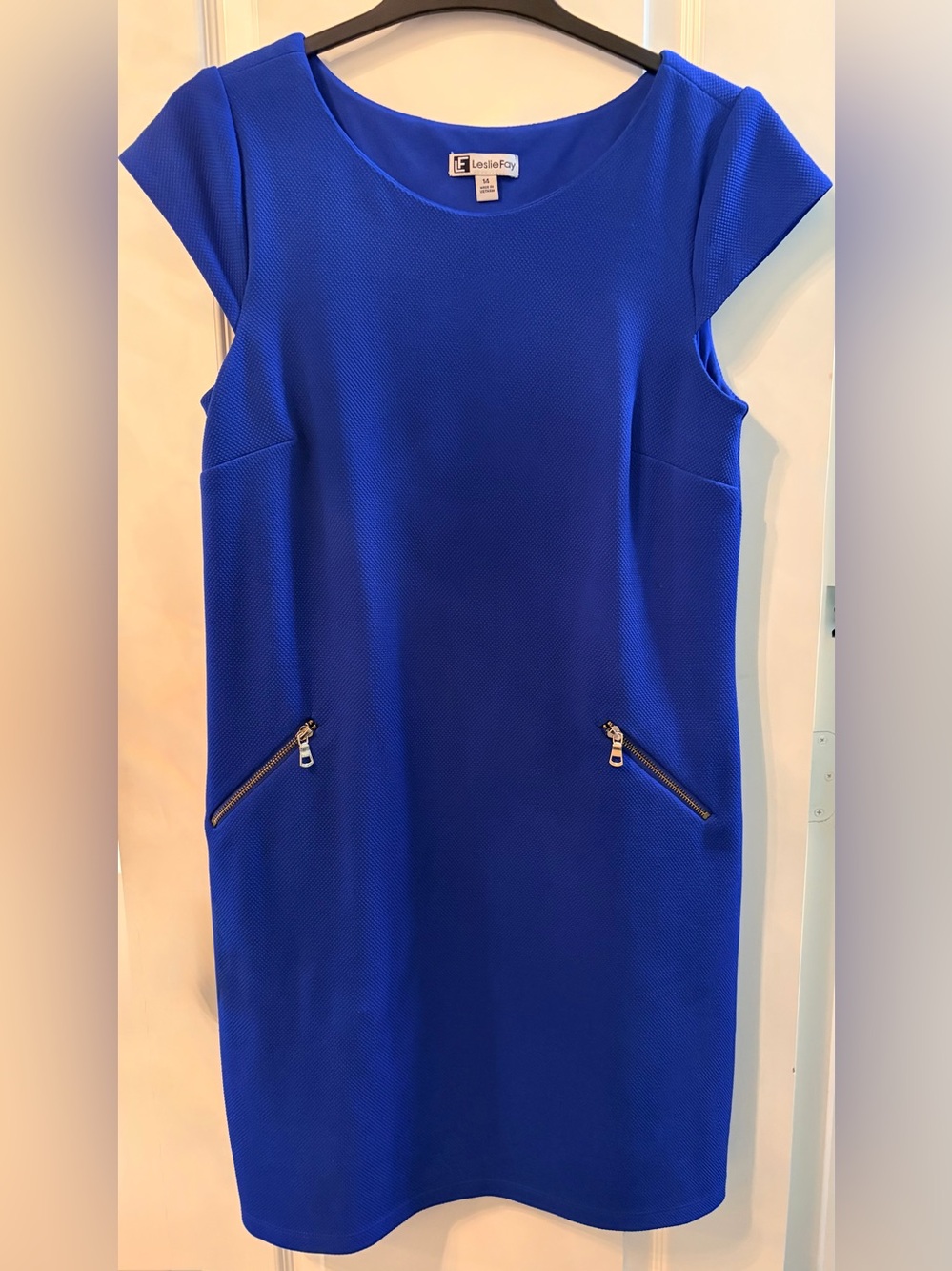 Leslie Fay Cobalt Blue Sleeveless Sheath Dress with Zip Pockets